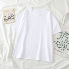 Белая свободная футболка