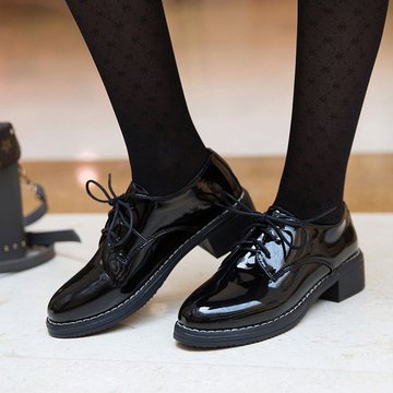 Черные лакированные ботинки 