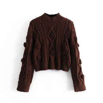 Темно-коричневый свитер с узорами 