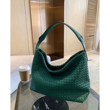 Зеленая сумка плетеная с ручкой