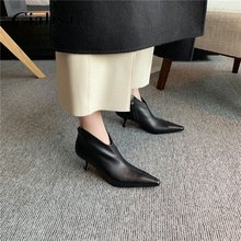  Женские ботинки «Челси» с квадратным носком на тонком каблуке