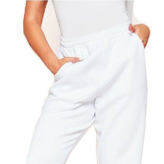 Белые спортивные брюки