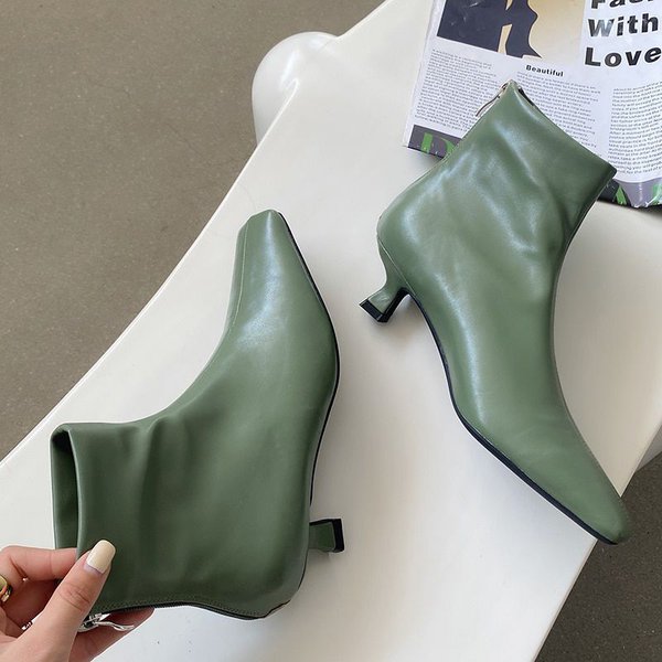 Зеленые полусапоги с длинным квадратным носком 