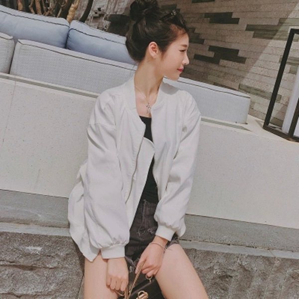 Женская куртка-бомбер