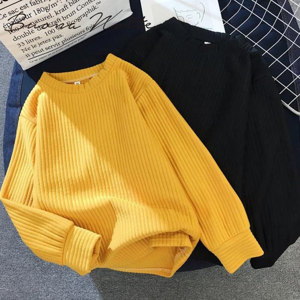 Женский свободный свитер 